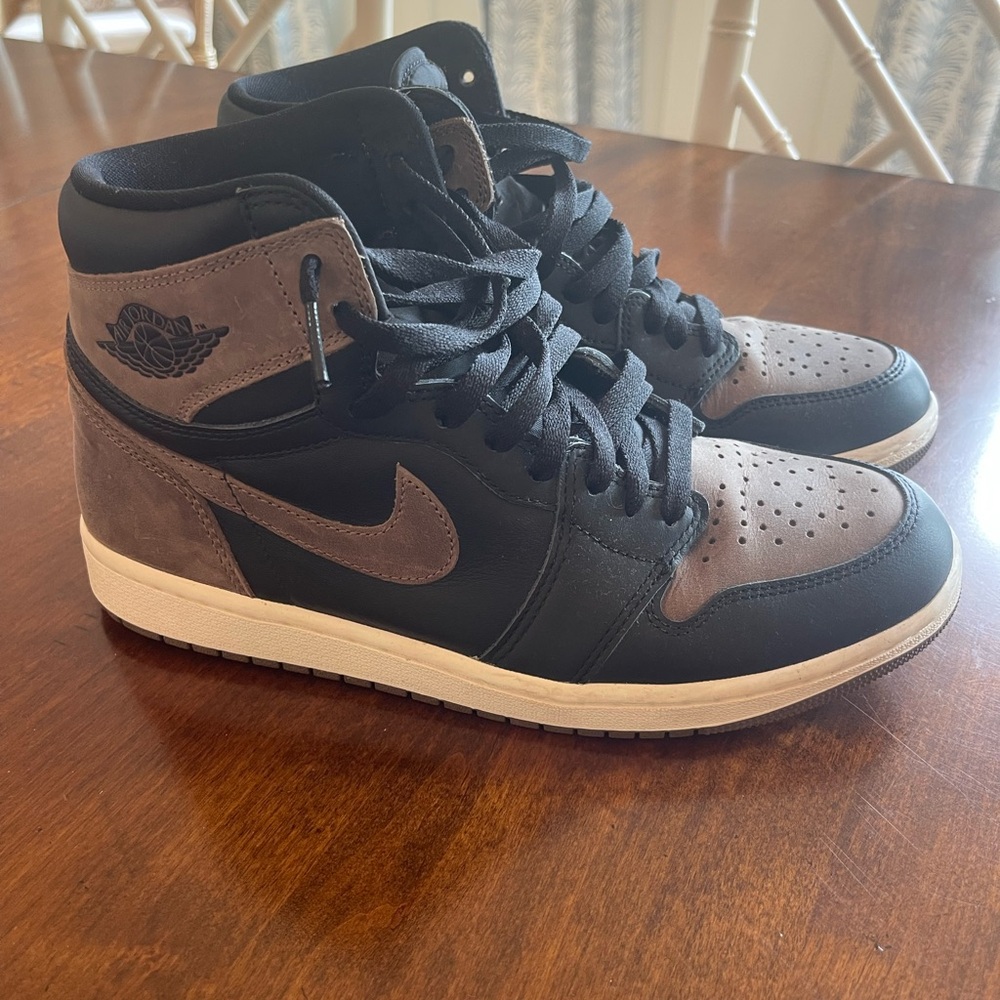 Nike Men's Black and Brown High-Top Sneakers